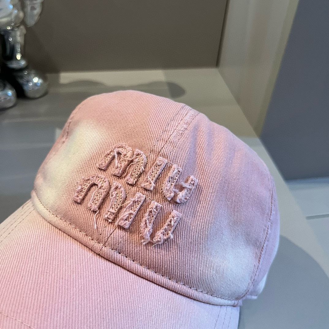 Miu Miu Caps